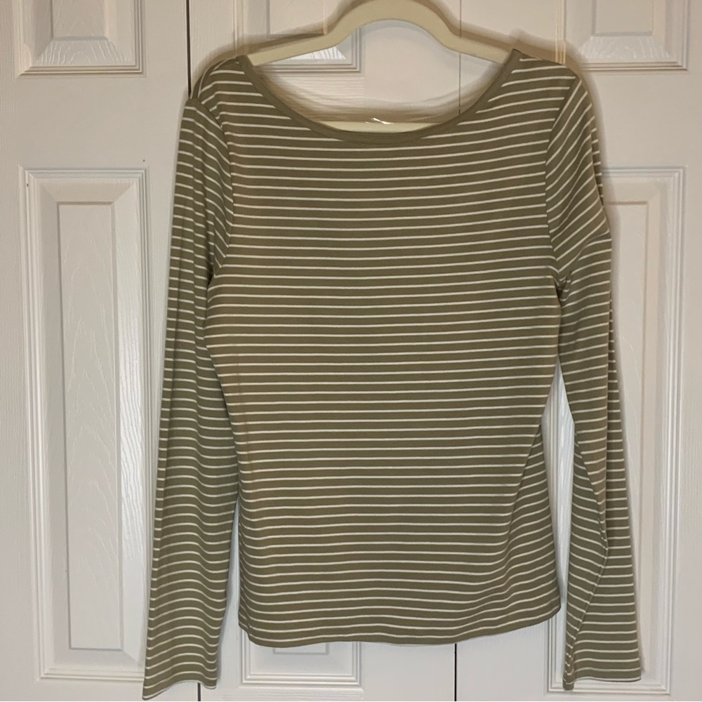 Universal Threads Scoop Neck Women's Long Sleeve Olive Striped Top